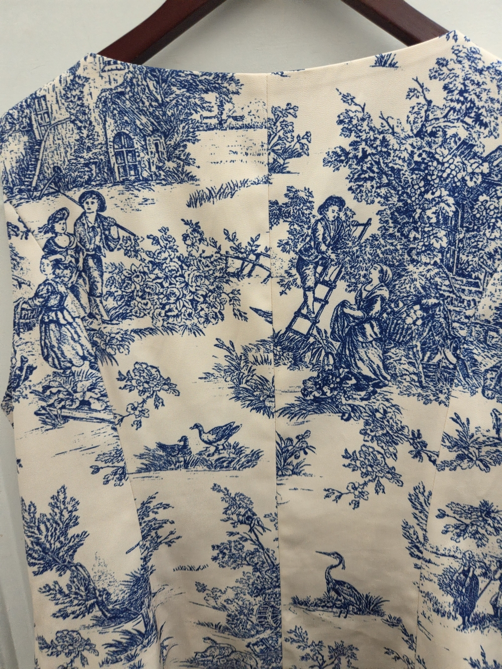 Cider Blue Toile Sleeveless Vest - Picture 8 of 8